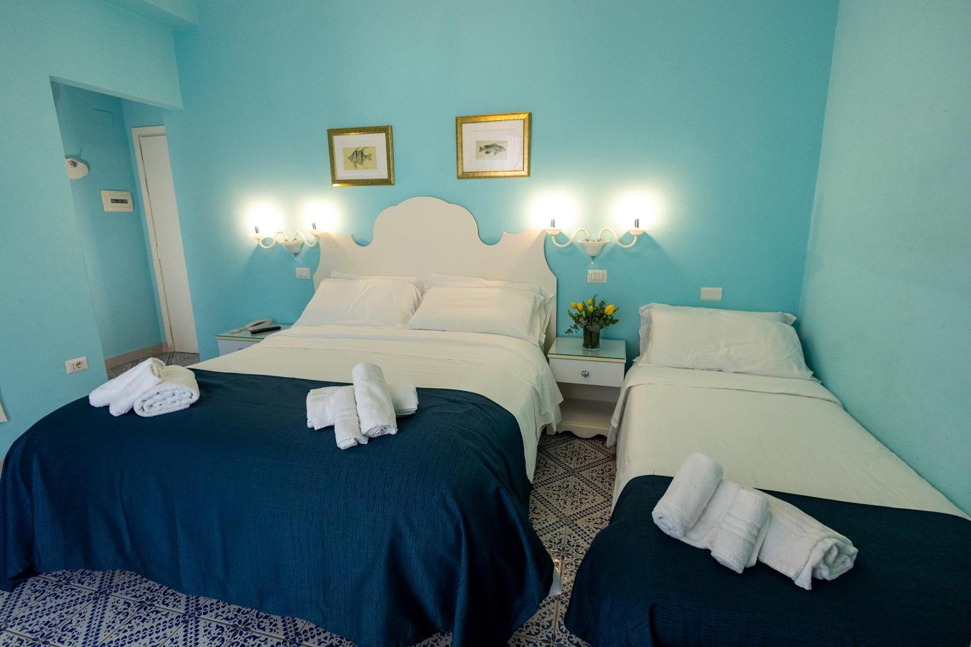 Triple Room Sea View
